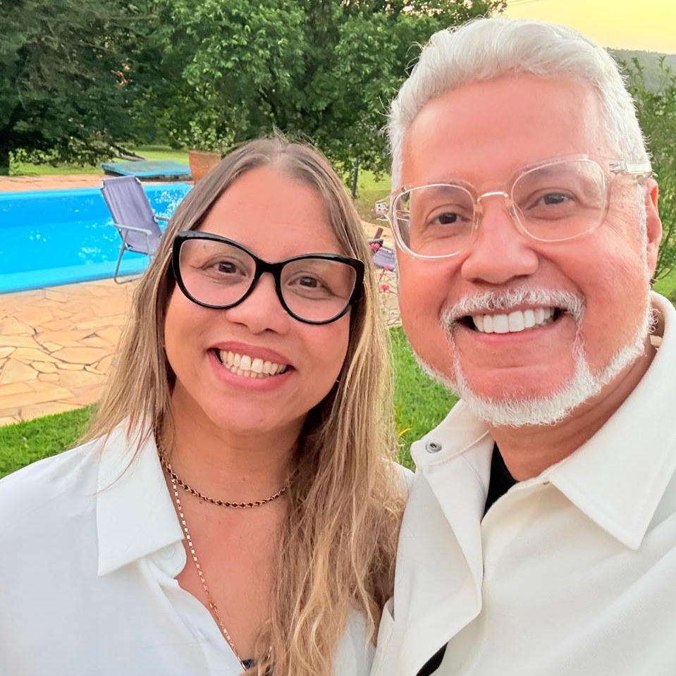 Pr. Marcos Camacan e Pra. Catia Cilene